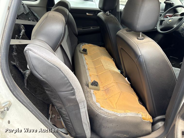 image for item EG8727 2006 Chevy Impala Police 