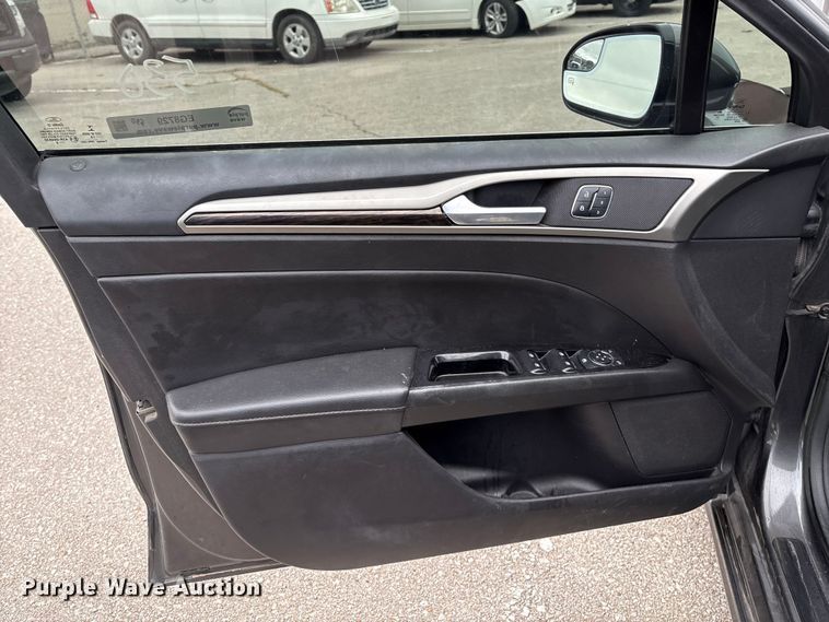 image for item EG8729 2016 Ford Fusion 