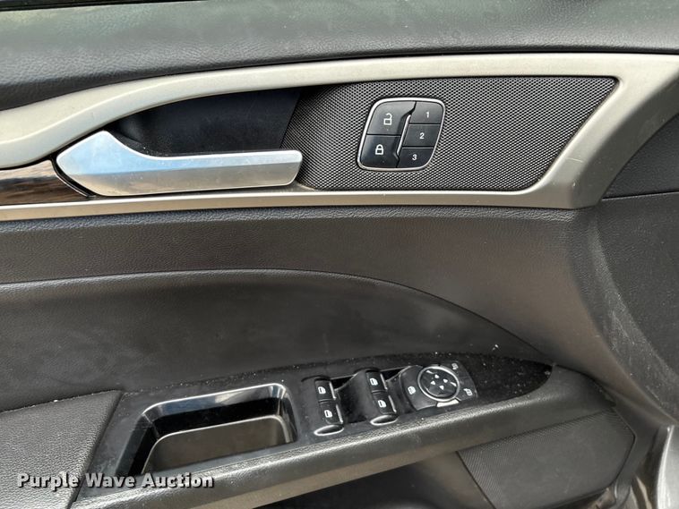 image for item EG8729 2016 Ford Fusion 