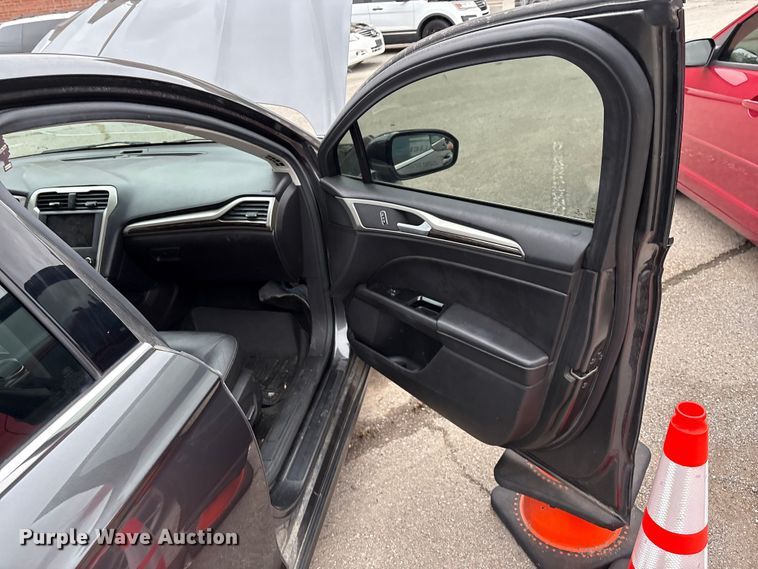 image for item EG8729 2016 Ford Fusion 