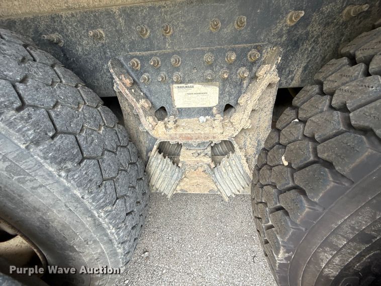 image for item EG8731 2011 International 7400  dump truck