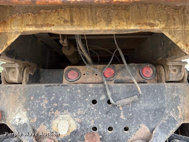 image for item EG8731 2011 International 7400  dump truck