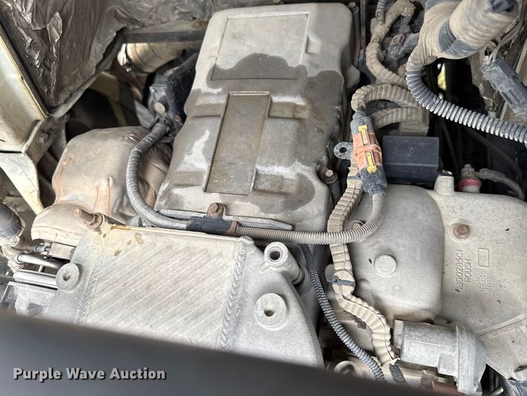 image for item EG8731 2011 International 7400  dump truck