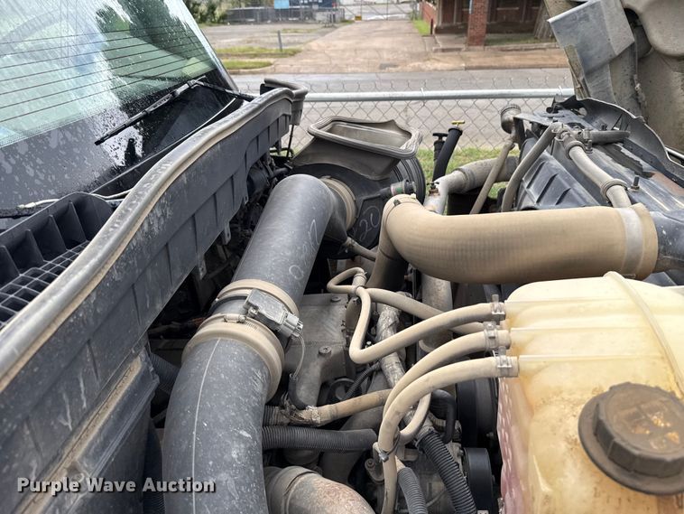 image for item EG8731 2011 International 7400  dump truck