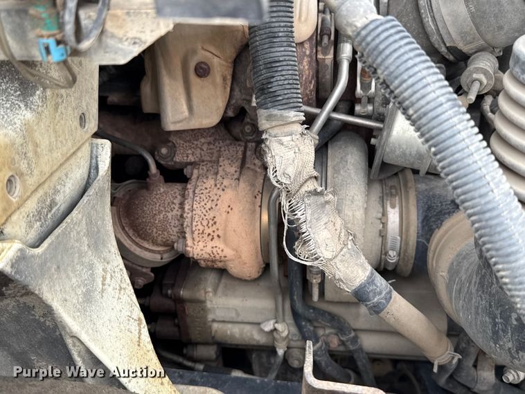 image for item EG8731 2011 International 7400  dump truck