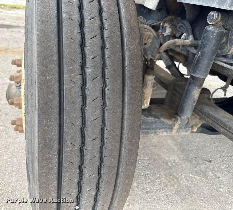 image for item EG8731 2011 International 7400  dump truck