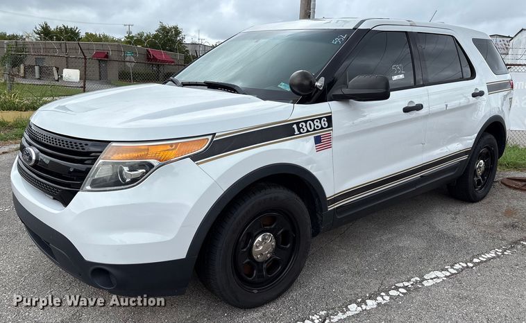 image for item EG8732 2013 Ford Explorer Police SUV
