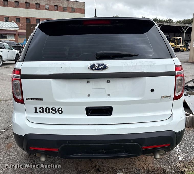 image for item EG8732 2013 Ford Explorer Police SUV