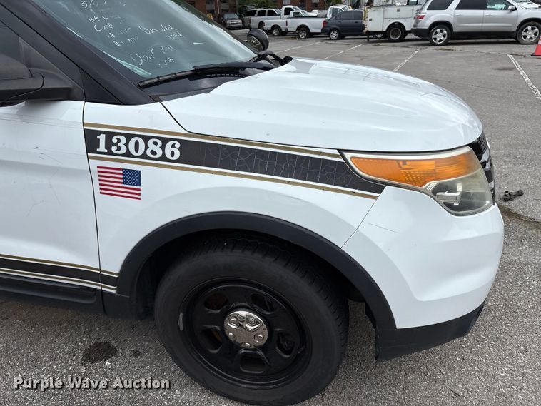 image for item EG8732 2013 Ford Explorer Police SUV