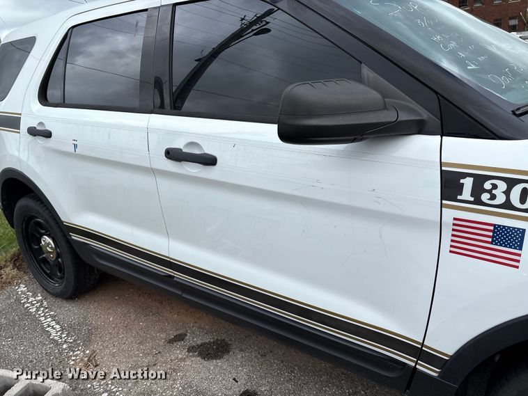 image for item EG8732 2013 Ford Explorer Police SUV