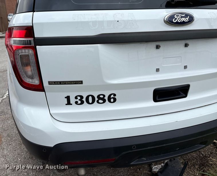 image for item EG8732 2013 Ford Explorer Police SUV