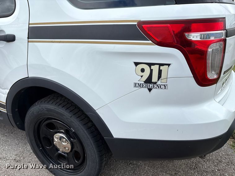 image for item EG8732 2013 Ford Explorer Police SUV