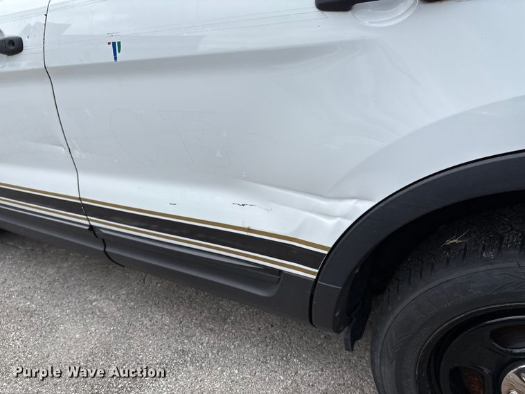 image for item EG8732 2013 Ford Explorer Police SUV
