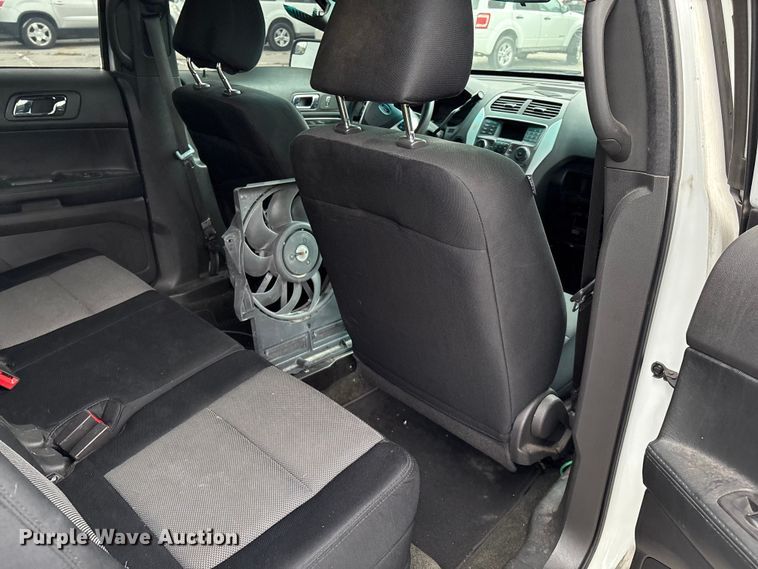 image for item EG8732 2013 Ford Explorer Police SUV