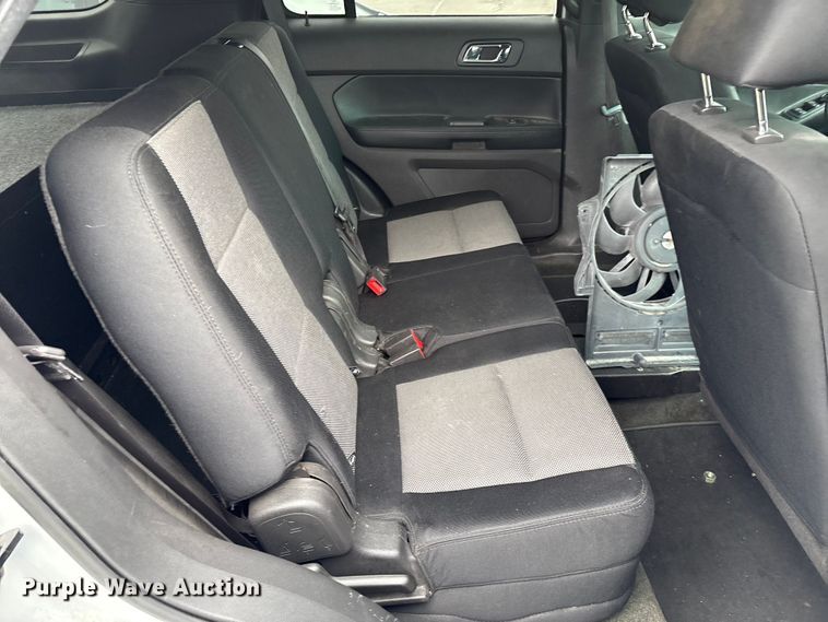 image for item EG8732 2013 Ford Explorer Police SUV