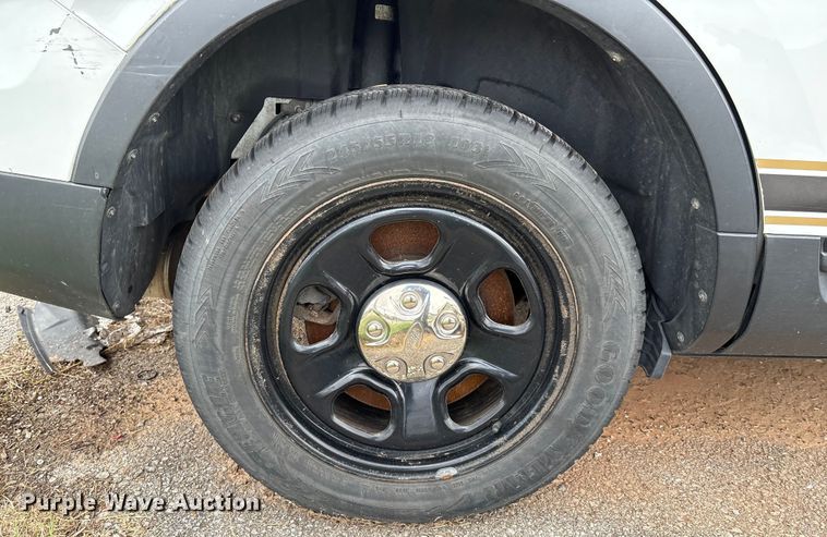 image for item EG8732 2013 Ford Explorer Police SUV