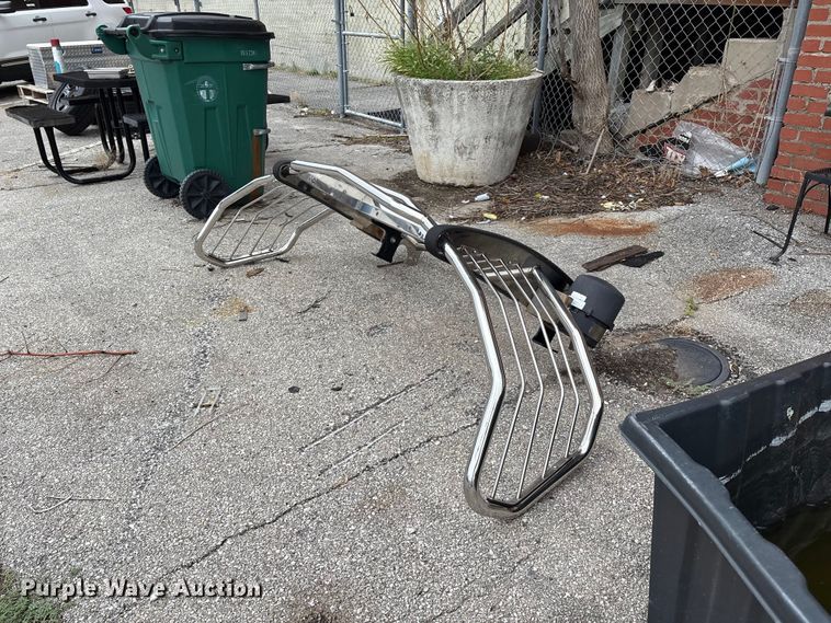 image for item EG8735 Westin chrome brush guard