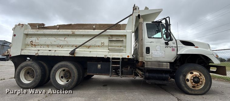 image for item EG8736 2012 International 7400 dump truck