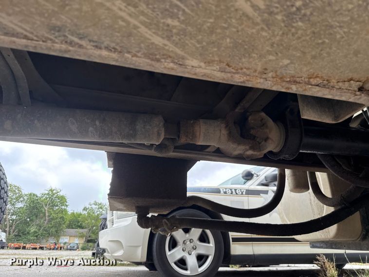 image for item EG8736 2012 International 7400 dump truck