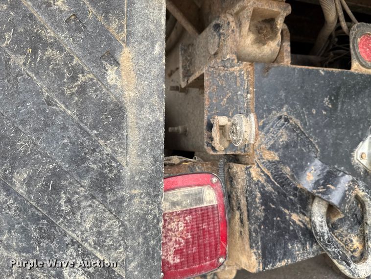 image for item EG8736 2012 International 7400 dump truck