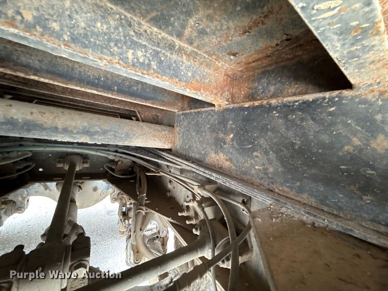 image for item EG8736 2012 International 7400 dump truck