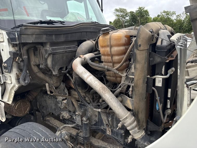 image for item EG8736 2012 International 7400 dump truck