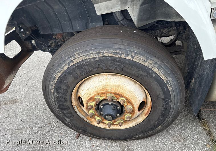 image for item EG8736 2012 International 7400 dump truck