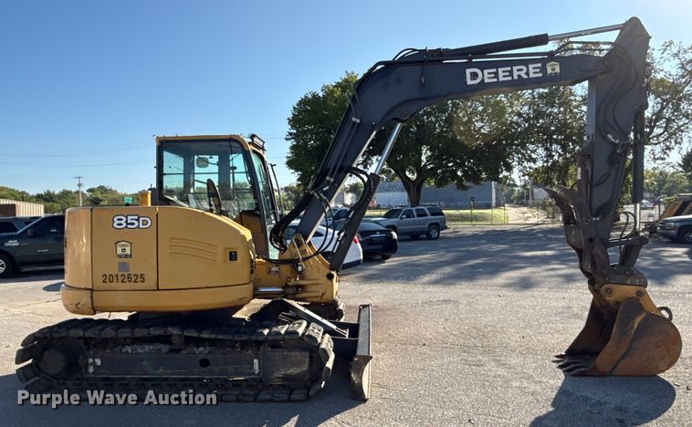EXCAVADORA 2013 JOHN DEERE 85D