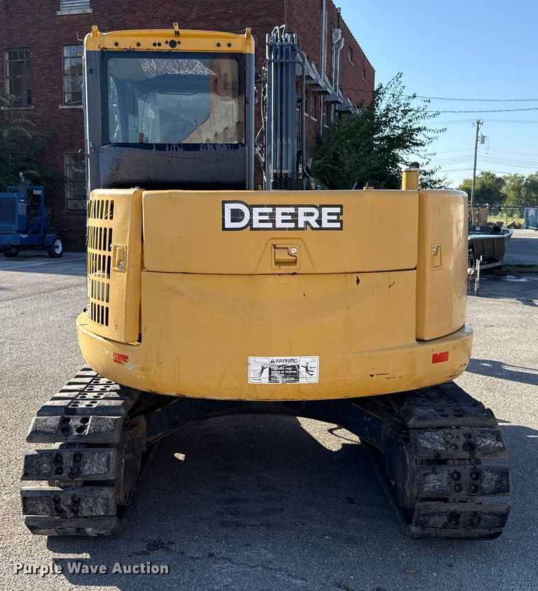 image for item EG8737 2013 John Deere 85D excavator