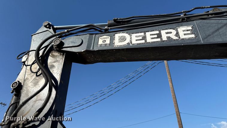 image for item EG8737 2013 John Deere 85D excavator