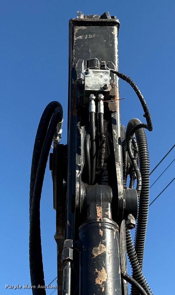 image for item EG8737 2013 John Deere 85D excavator