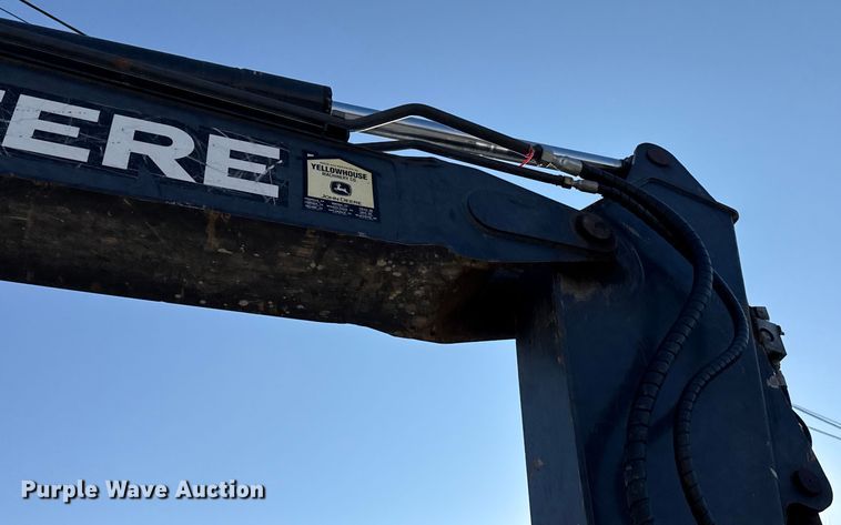 image for item EG8737 2013 John Deere 85D excavator