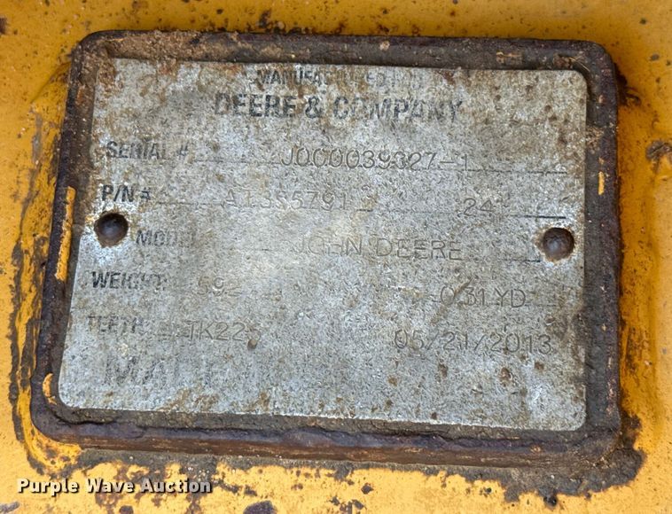 image for item EG8737 2013 John Deere 85D excavator