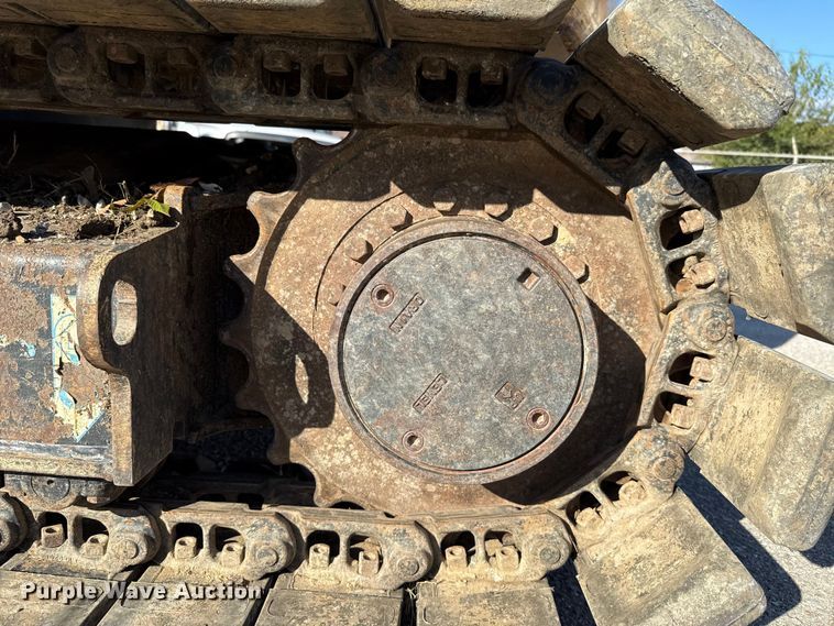 image for item EG8737 2013 John Deere 85D excavator