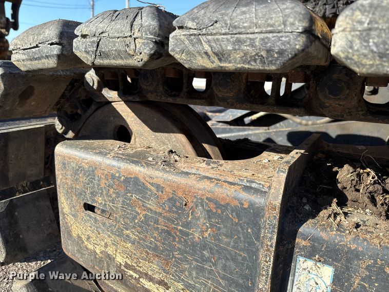 image for item EG8737 2013 John Deere 85D excavator