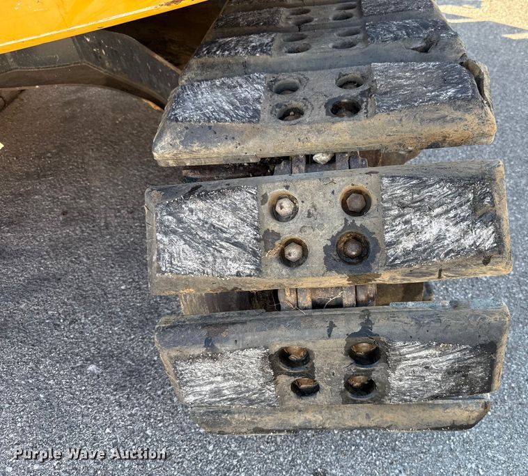 image for item EG8737 2013 John Deere 85D excavator