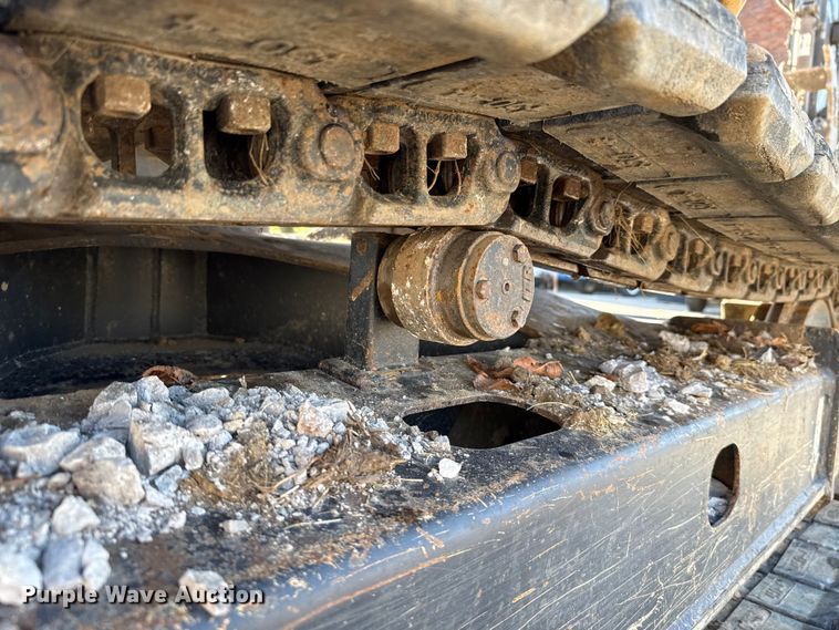 image for item EG8737 2013 John Deere 85D excavator