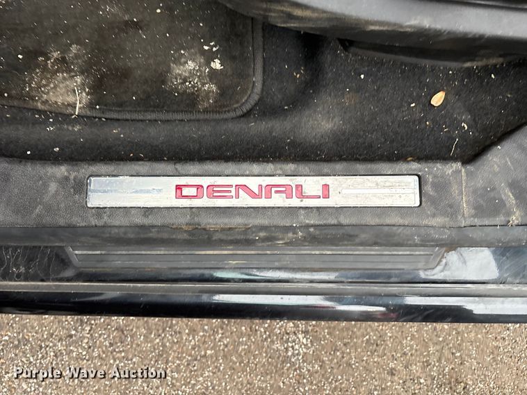 image for item EG8738 2014 GMC Acadia Denali SUV