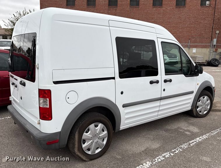 image for item EG8741 2010 Ford Transit Connect van