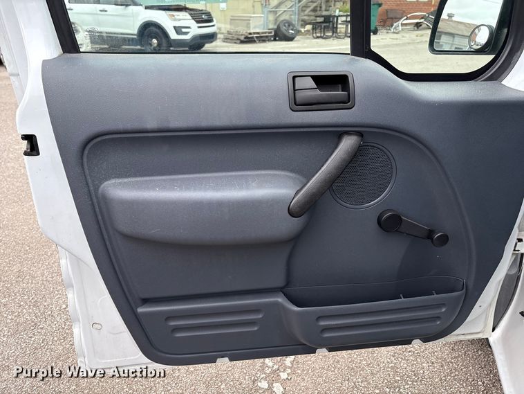 image for item EG8741 2010 Ford Transit Connect van