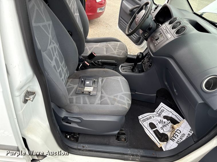 image for item EG8741 2010 Ford Transit Connect van