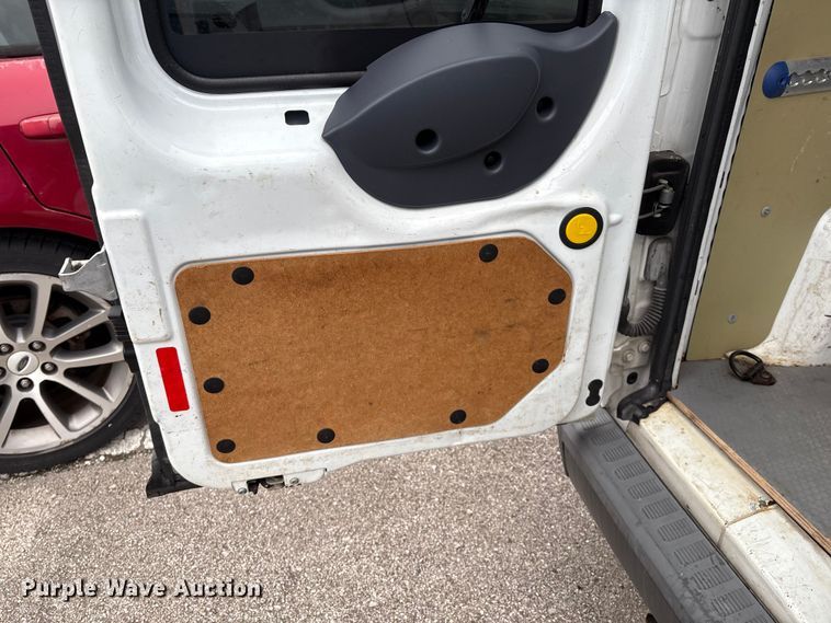 image for item EG8741 2010 Ford Transit Connect van