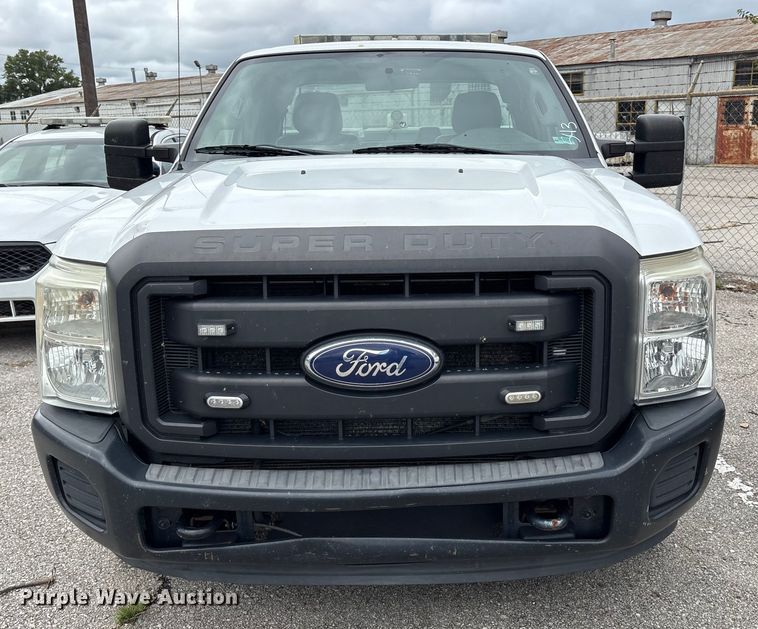 image for item EG8748 2013 Ford F250 Super Duty SuperCab pickup truck