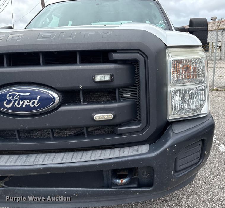 image for item EG8748 2013 Ford F250 Super Duty SuperCab pickup truck