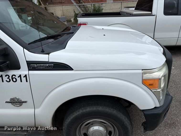 image for item EG8748 2013 Ford F250 Super Duty SuperCab pickup truck