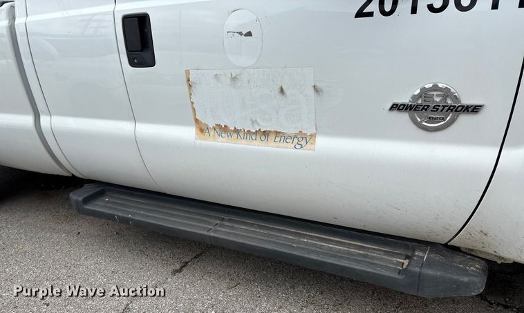 image for item EG8748 2013 Ford F250 Super Duty SuperCab pickup truck