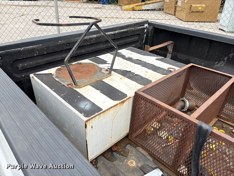image for item EG8748 2013 Ford F250 Super Duty SuperCab pickup truck