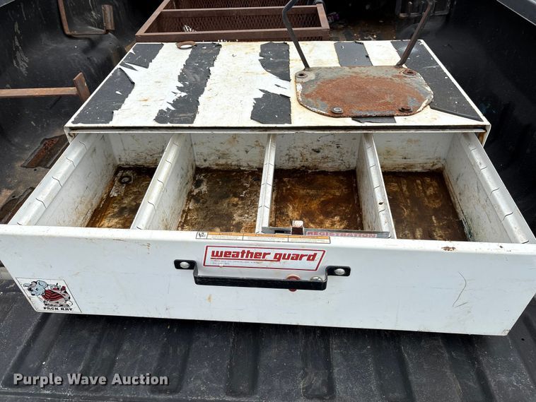 image for item EG8748 2013 Ford F250 Super Duty SuperCab pickup truck