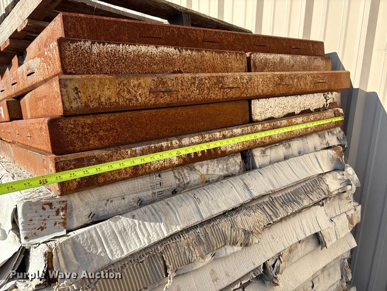 image for item EG8751 (155) metal trays