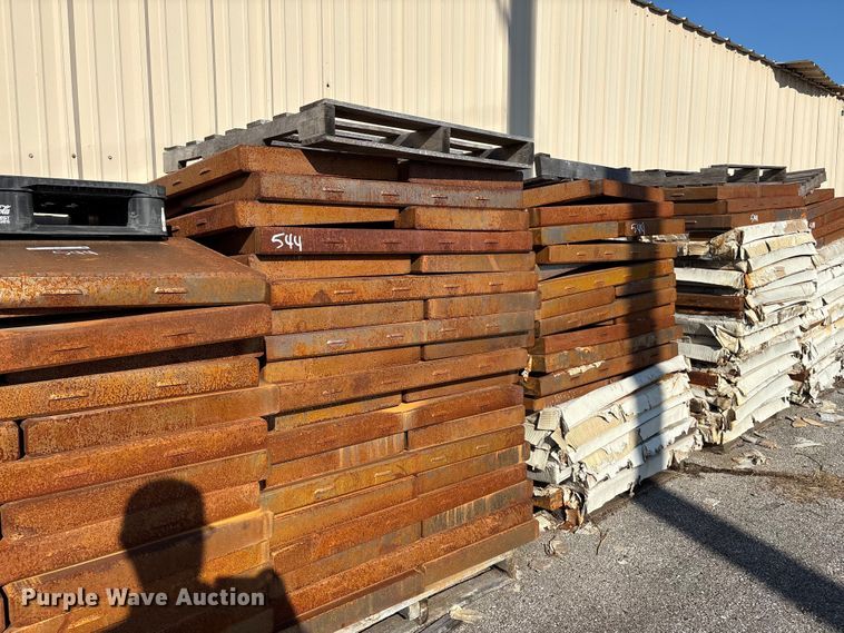 image for item EG8751 (155) metal trays